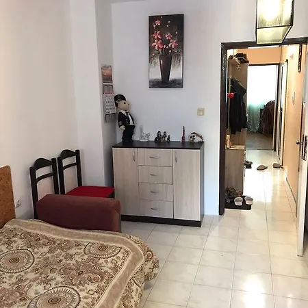 Two-bedroom Lejlighed
